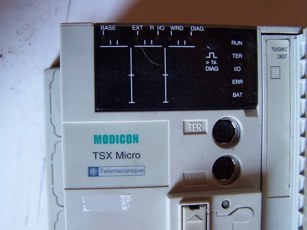 MODICON TSX Micro TSX3721001 + 3 modules