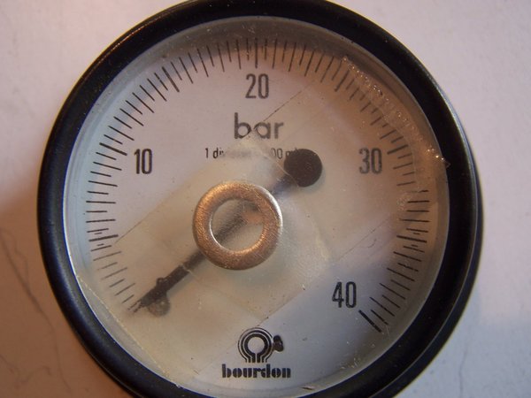 Manomètre de précision BOURDON  0 à 40 bar
