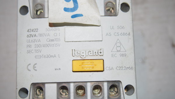 Transformateur LEGRAND 42422 sortie 115VAC 63VA