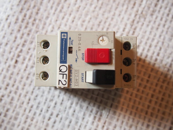 Disjoncteur thermique TELEMECANIQUE GV2 M03 0,25-0,4A