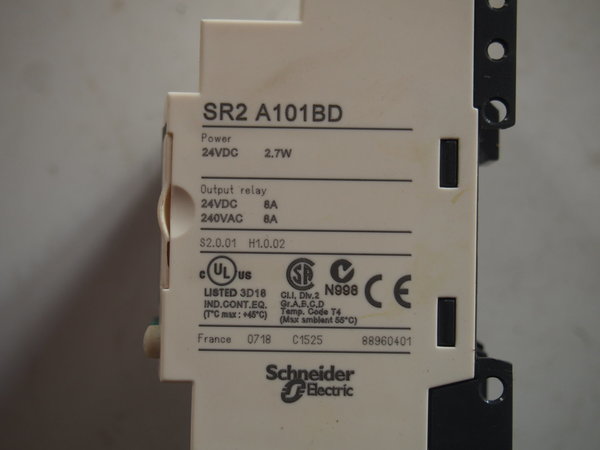 Module commande SCHNEIDER SR2 A101BD