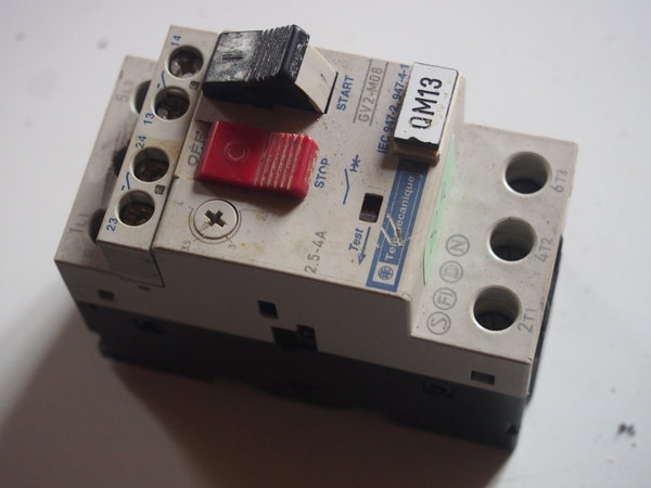 Disjoncteur thermique TELEMECANIQUE GV2 M08 2,5-4A + AE20